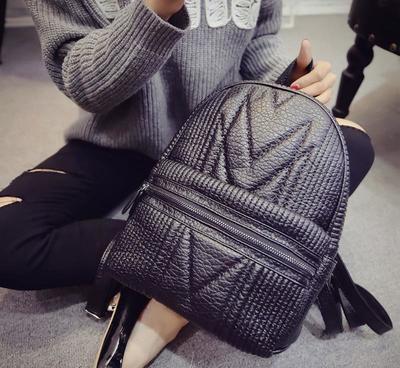 【2015秋冬新款雙肩包韓版時尚女士旅行背包學(xué)院風(fēng)潮流書包女包清倉】價格_廠家_圖片 -