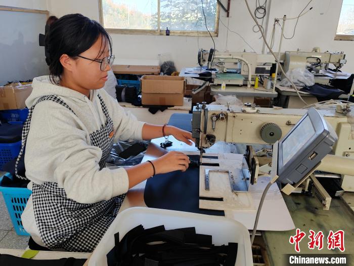 (鄉村行·看振興)江蘇阜寧:精繪“戶織圖” 織出“共富”路